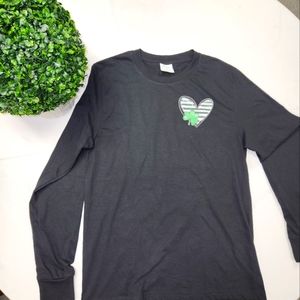 Long sleeve Tee with four leaf clover heart